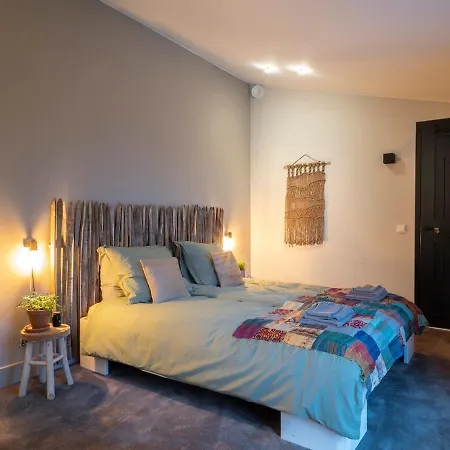 't Oventje アパート *